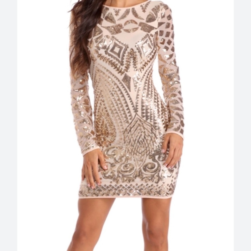 Brand New Elegant Rose gold Sequin Long Sleeve Dress,On/ off the shoulder option